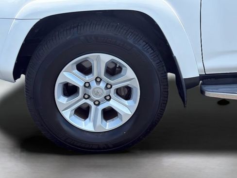 Used 2019 Toyota 4Runner SR5 RWD image 17