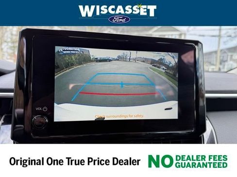 Used 2024 Toyota Corolla LE image 7