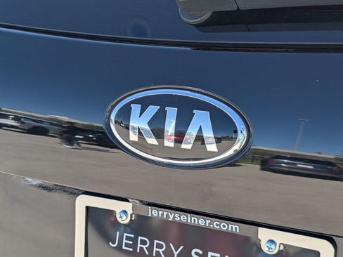 Used 2020 Kia Sorento S AWD/4WD image 13