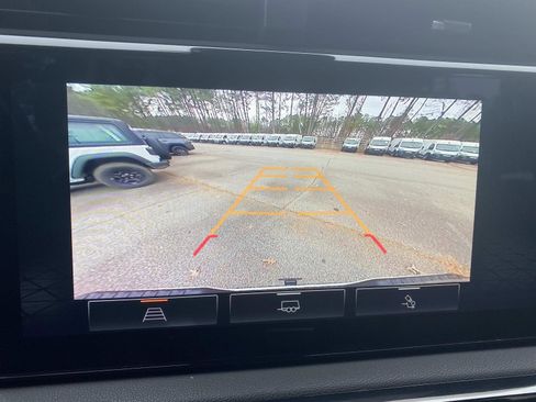 Used 2022 GMC Sierra 1500 AT4 w/ AT4 Preferred Package image 39