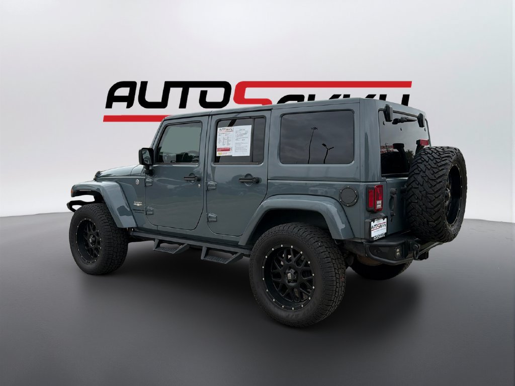 Used 2015 Jeep Wrangler Unlimited Sahara w/ Max Tow Package AWD/4WD image 7