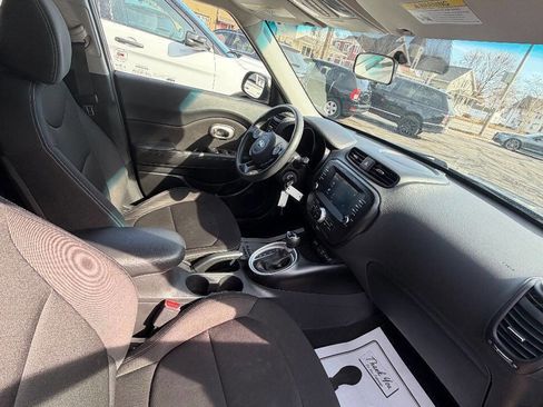 Used 2018 Kia Soul w/ Convenience Package image 25