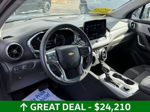 Used 2025 Chevrolet Blazer LT FWD image 29