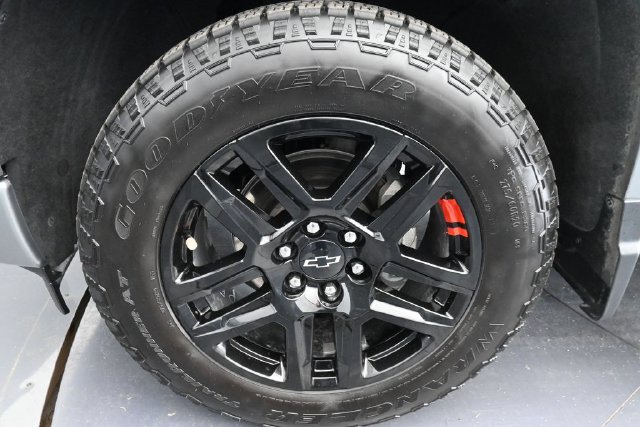 Used 2026 Chevrolet Silverado 1500 Custom w/ Turbomax Blackout Package AWD/4WD image 22
