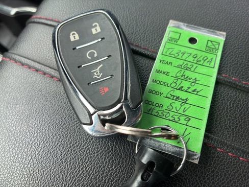 Used 2021 Chevrolet Blazer RS w/ Enhanced Convenience Package image 21
