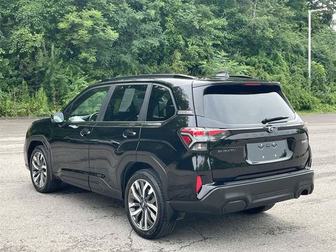 Certified 2025 Subaru Forester Touring AWD/4WD image 3
