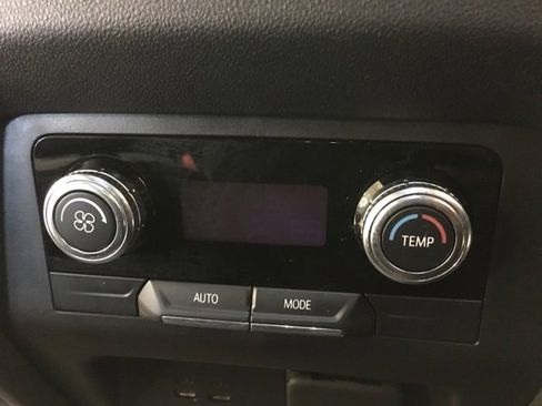 Used 2024 GMC Acadia AT4 w/ LPO, Floor Liner Package image 19