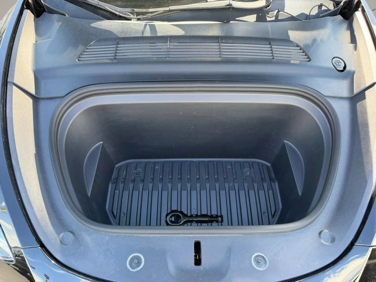 Used 2022 Tesla Model Y Performance AWD/4WD image 28