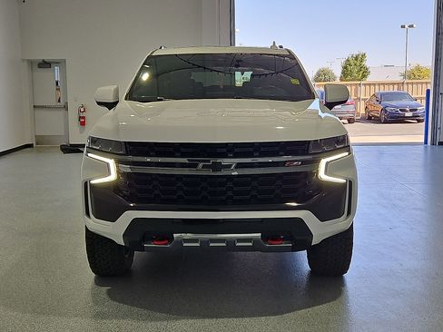 Used 2021 Chevrolet Tahoe Z71 AWD/4WD image 3