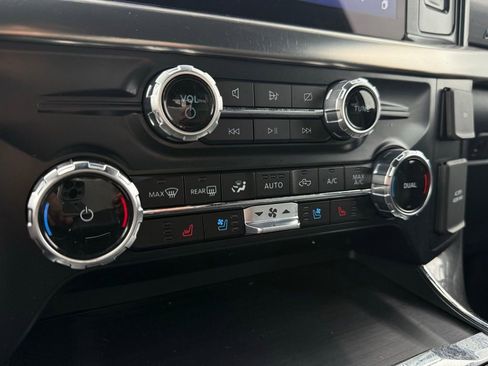 Certified 2023 Ford F150 Lariat AWD/4WD image 28