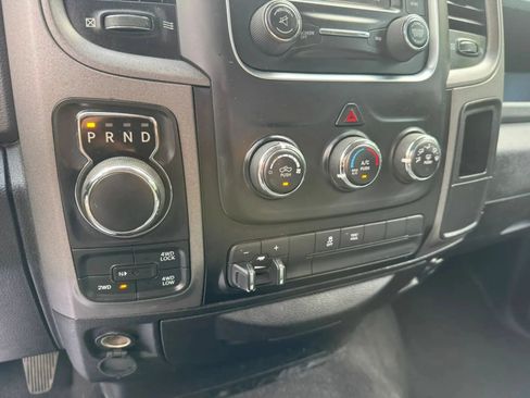 Used 2019 RAM 1500 Express AWD/4WD image 18