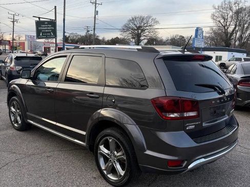 Used 2016 Dodge Journey Crossroad w/ Popular Equipment Group FWD image 8