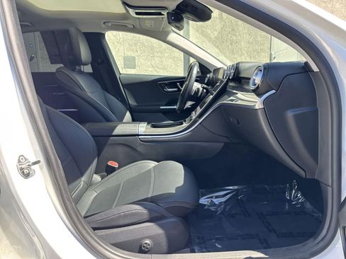 Used 2022 Mercedes-Benz C 300 Sedan w/ Exclusive Trim Package image 28