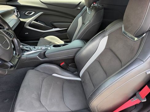 Used 2022 Chevrolet Camaro LT w/ LPO, Ground Effects Package RWD image 14