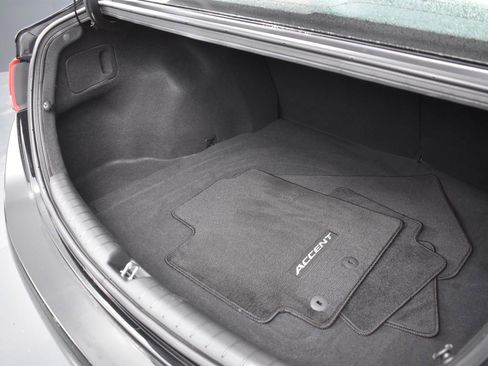 Used 2022 Hyundai Accent SE image 26