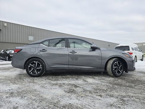 Used 2025 Nissan Sentra SV image 13