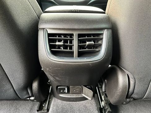 Used 2016 Chevrolet Malibu LT FWD image 16