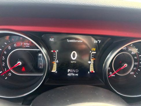 Used 2021 Jeep Wrangler Unlimited Rubicon AWD/4WD image 9