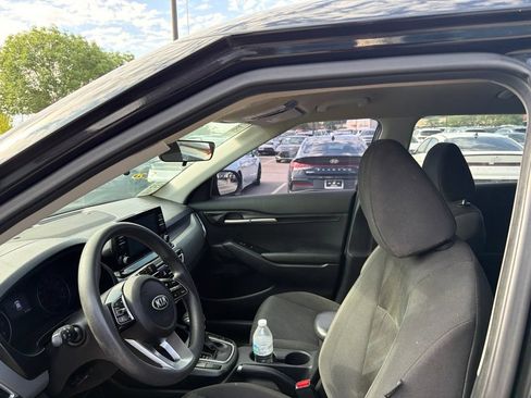 Used 2021 Kia Seltos LX AWD/4WD image 17