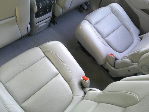 Used 2017 GMC Acadia SLT image 49