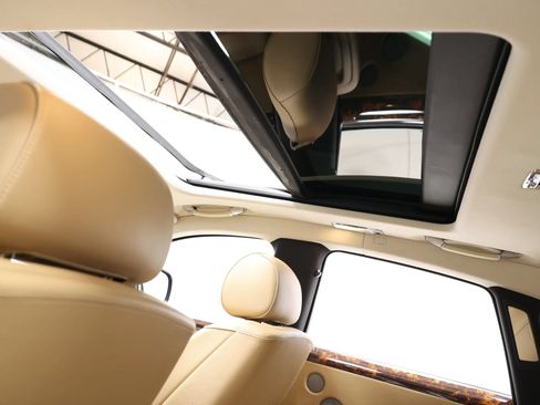 Used 2010 Rolls-Royce Ghost RWD image 62
