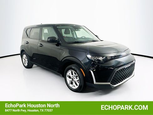 Used 2025 Kia Soul LX w/ LX Technology Package FWD image 1
