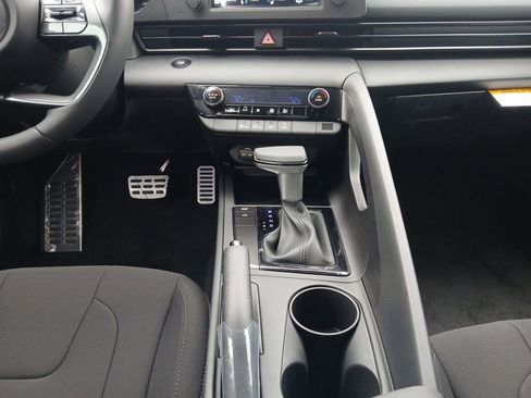 New 2026 Hyundai Elantra Sport FWD image 11