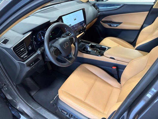 Used 2024 Lexus NX 350h AWD image 11