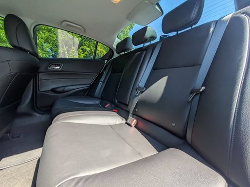Used 2016 Acura ILX FWD image 12