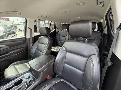 Used 2020 Chevrolet Traverse Premier FWD image 20