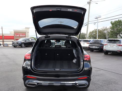 Used 2026 Mercedes-Benz GLC 300 image 22