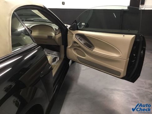 Used 2004 Ford Mustang GT image 42