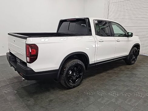 New 2026 Honda Ridgeline Black Edition image 8