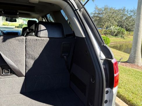 Used 2009 Saturn Outlook XR w/ Convenience Package image 15