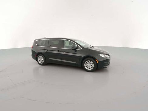 New 2026 Chrysler Voyager LX image 15