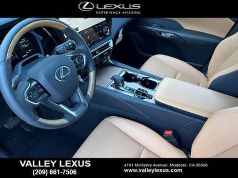 New 2026 Lexus RX 450h AWD w/ Convenience Package image 10