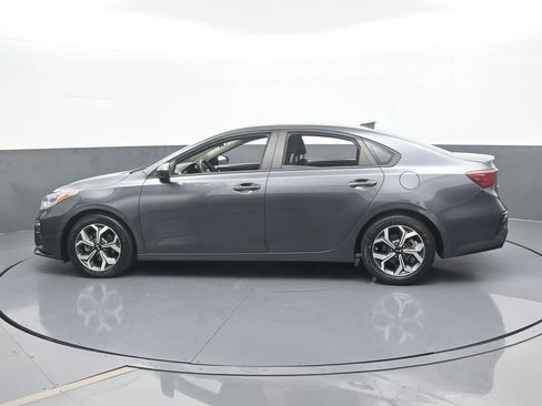 Used 2021 Kia Forte LXS image 3