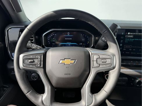 Used 2026 Chevrolet Silverado 1500 LT AWD/4WD image 16