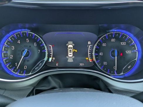 New 2026 Chrysler Pacifica Pinnacle image 23