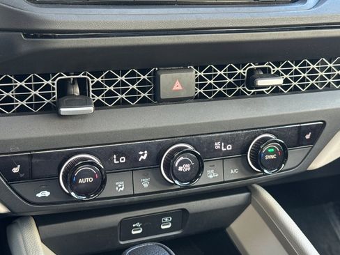 Used 2023 Honda Accord EX image 19