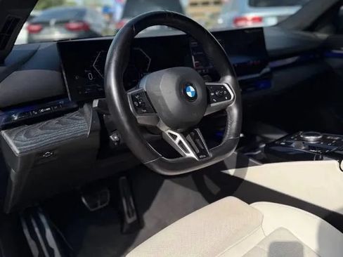 Used 2024 BMW 540i xDrive w/ M Sport Package AWD/4WD image 10