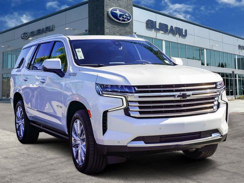 Used 2021 Chevrolet Tahoe High Country w/ Premium Package image 3