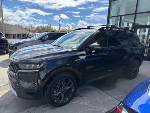 Used 2022 Kia Sorento SX Prestige w/ Rust Color Package image 2