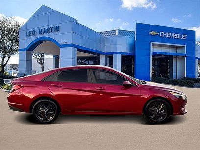 Used 2023 Hyundai Elantra SEL w/ Preferred Accessory Package