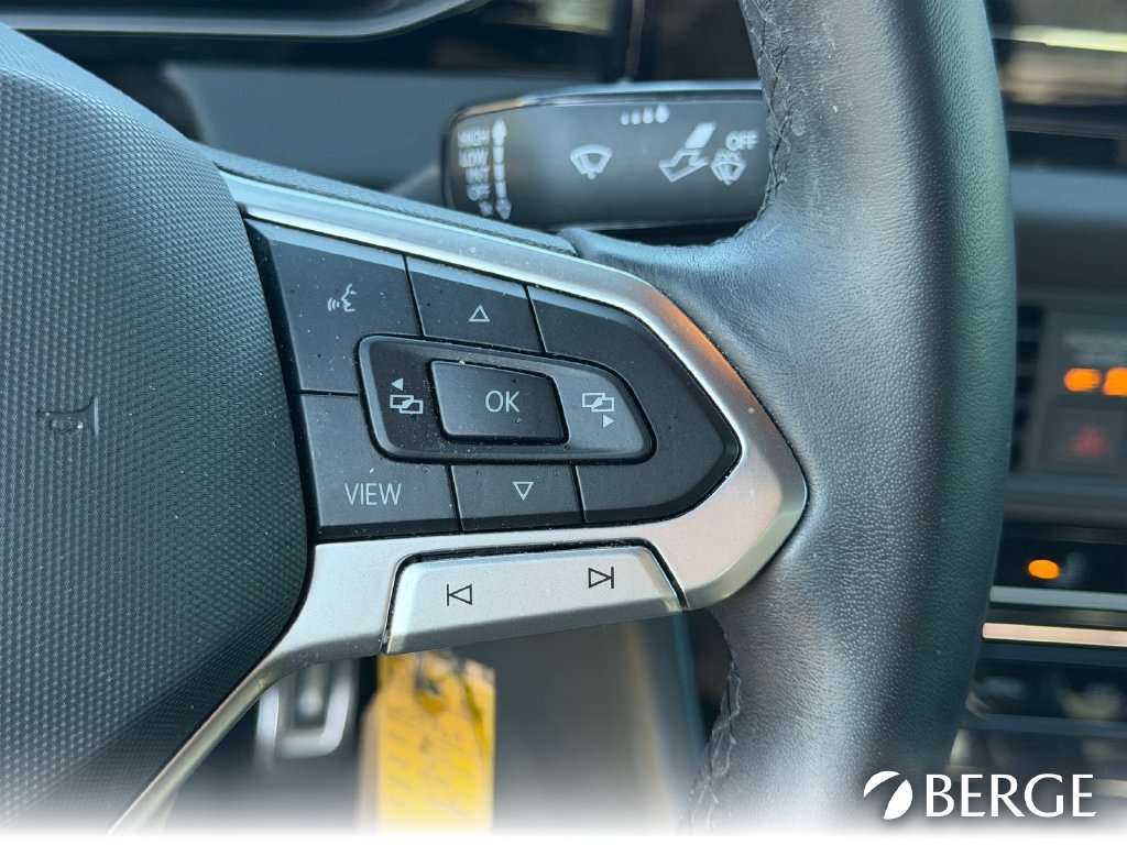 Used 2025 Volkswagen Jetta Sport FWD image 19
