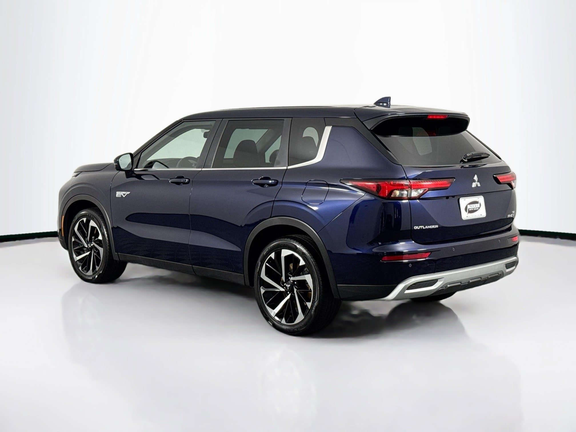 Used 2023 Mitsubishi Outlander SE AWD/4WD image 13