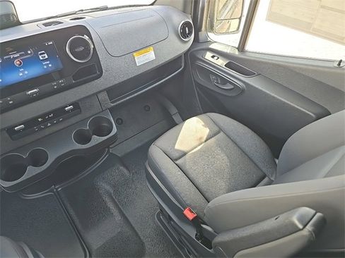 New 2026 Mercedes-Benz Sprinter 2500 image 22
