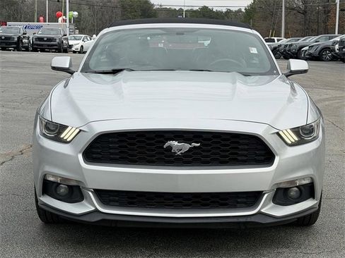 Used 2016 Ford Mustang Premium image 3