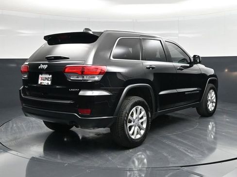 Used 2022 Jeep Grand Cherokee Laredo E image 10