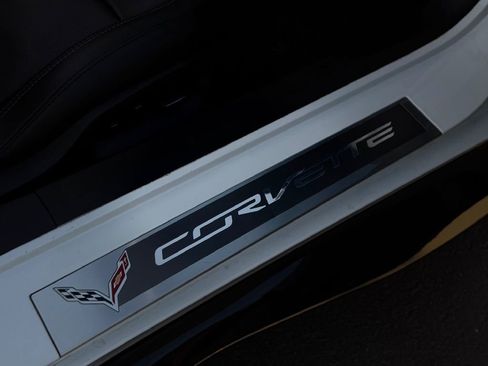 Used 2015 Chevrolet Corvette Z06 w/ Z07 Performance Package image 34